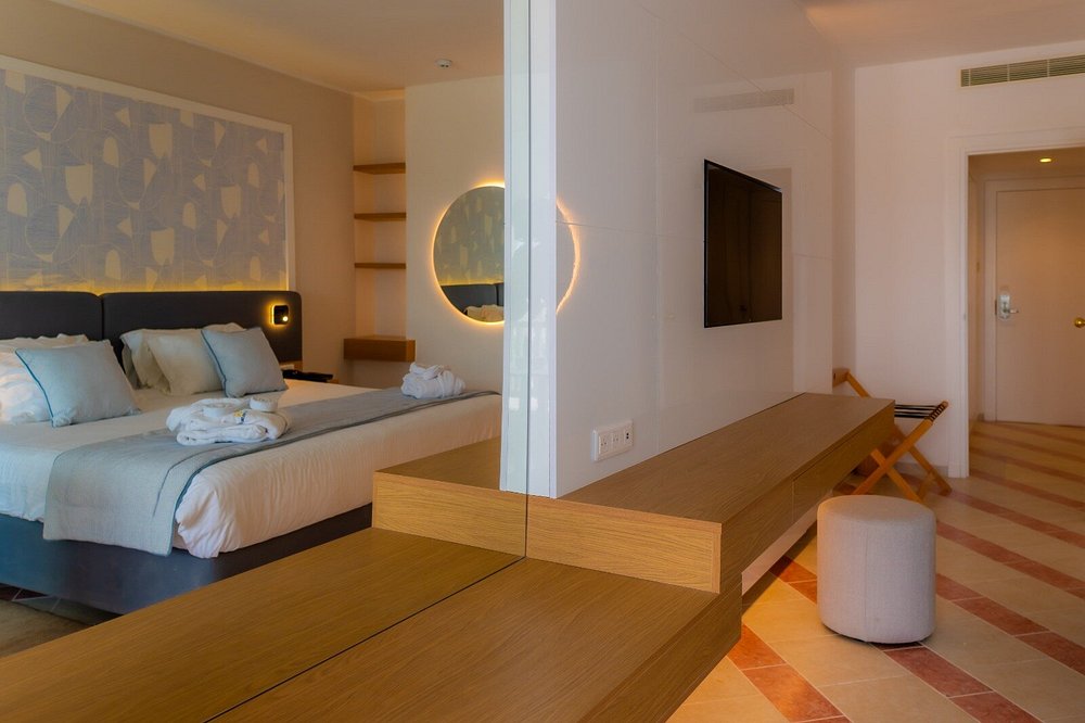 Golden Tulip Taj Sultan resort hotel